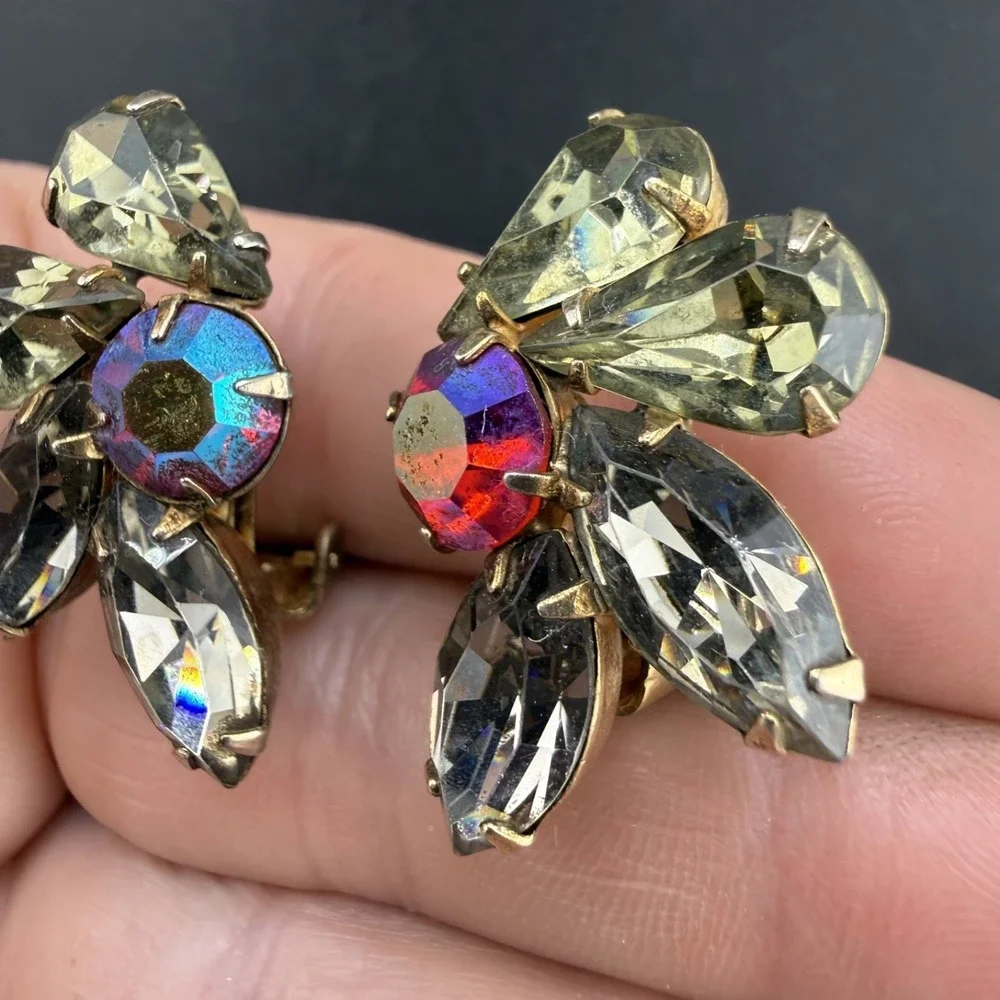 Vintage‎ Coro Clip On Earrings Gold Tone Rhinestone Signed Flowers
